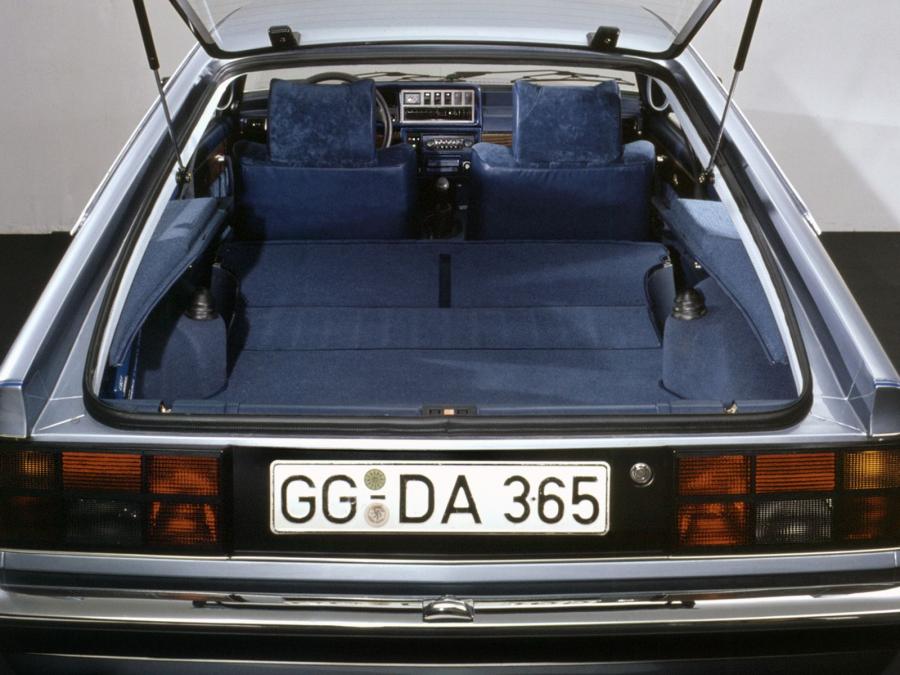  Opel Monza 1978 года  (фото 7 из 15)